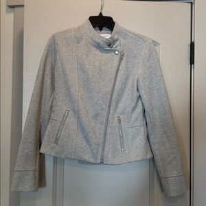 Bohme S gray jacket, can be zipped and snapped or not. Nice heavy ish weight.